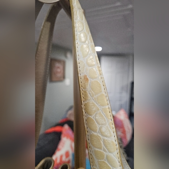 VINTAGE BRAHMIN Elizabeth Grotto Drawstring Shoulder Bag In Pastel Yellow - Picture 8 of 15